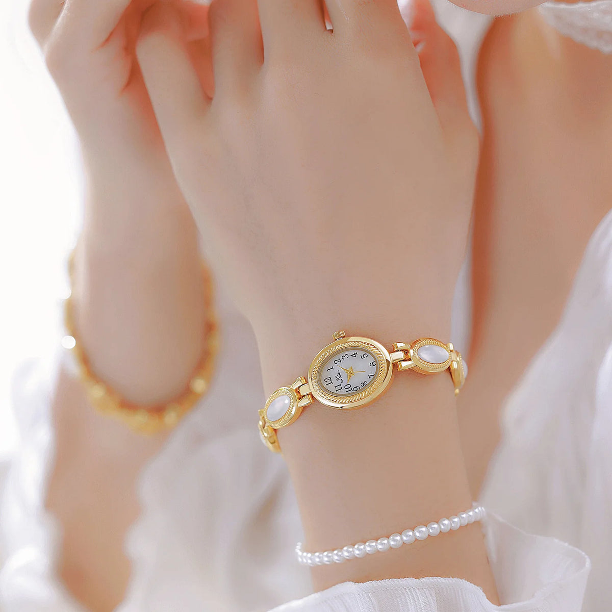 2025 New Women Wrist Watches Luxury Brand Elegant Fashion Ladies Wrist Watches For Female Clock Oval High Quality Gift Dropship
