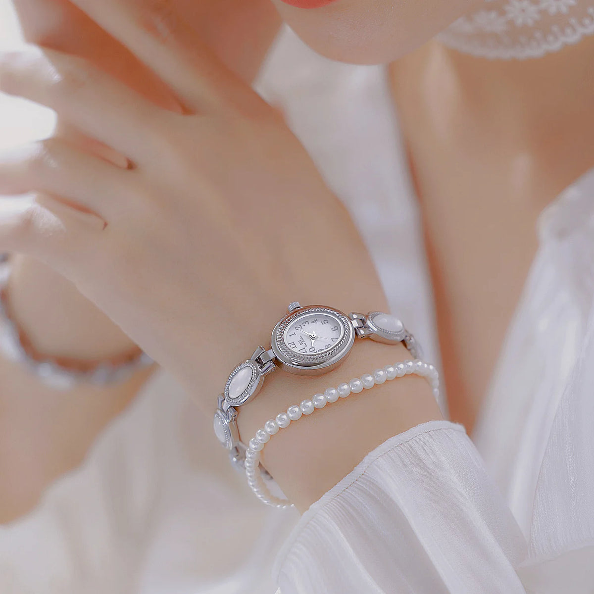 2025 New Women Wrist Watches Luxury Brand Elegant Fashion Ladies Wrist Watches For Female Clock Oval High Quality Gift Dropship
