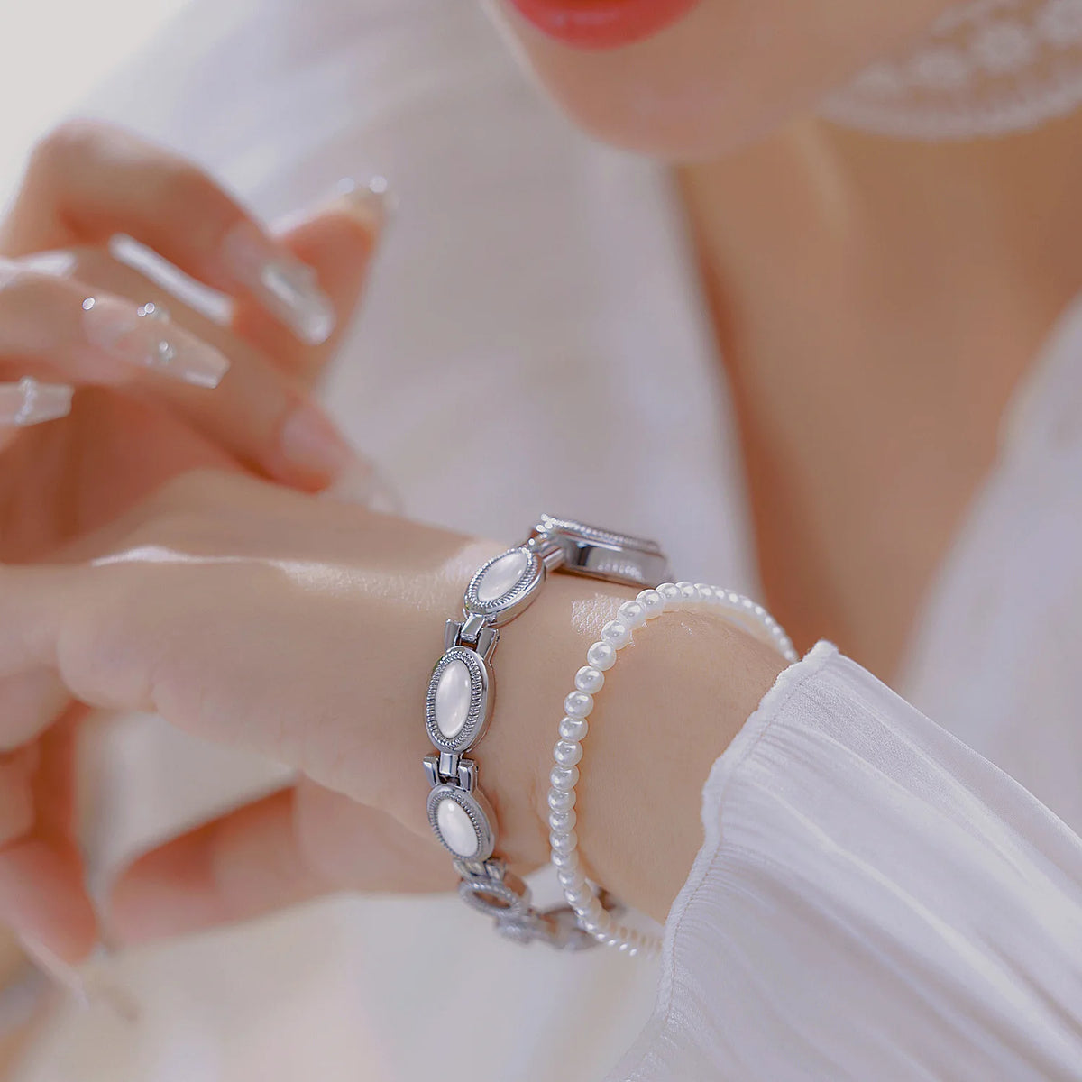 2025 New Women Wrist Watches Luxury Brand Elegant Fashion Ladies Wrist Watches For Female Clock Oval High Quality Gift Dropship